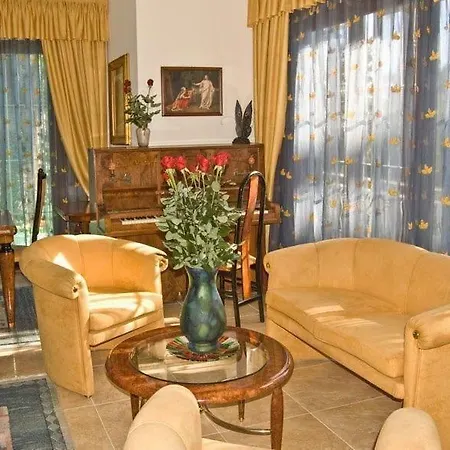 Villa Valery In Sanremo