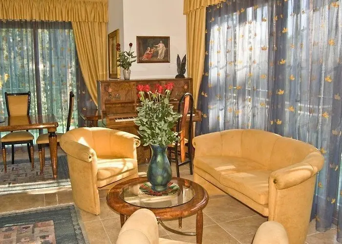 Villa Valery In Sanremo